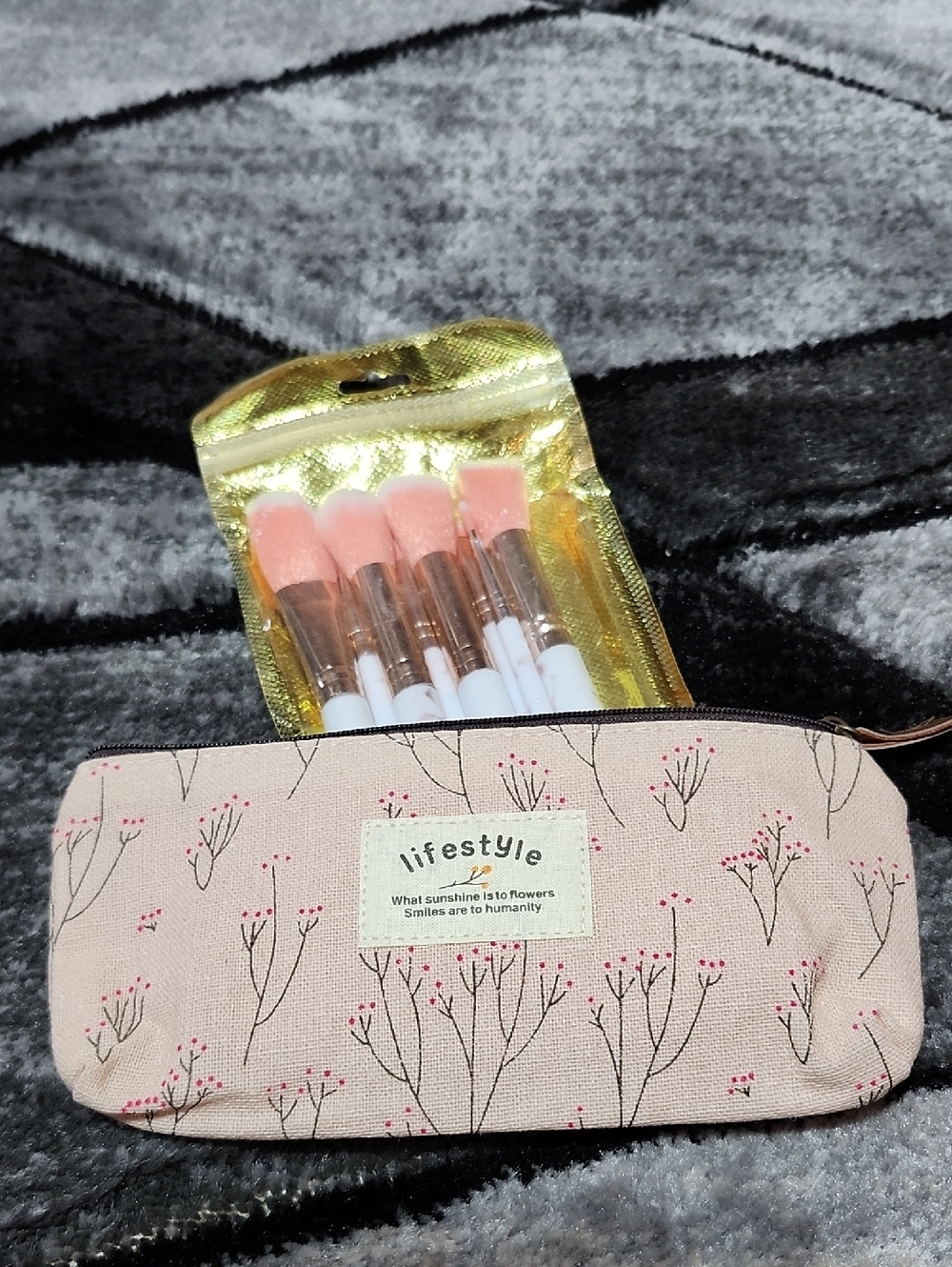 MAKEUP BRUSHES & PINK CANVAS "LIFESTYLE" POUCH/BAG ORGANIZER TRAVEL SET